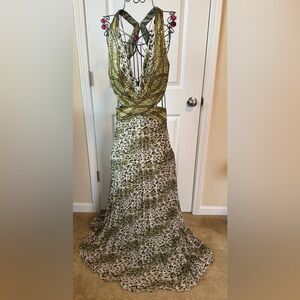 Elegant Leopard Print sequined Evening Gown by Bellezza